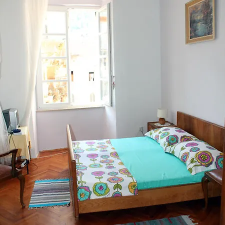Πανσιόν Green Garden 3*